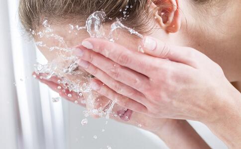 3 Skin Problems that Could be Caused By Your Tap Water